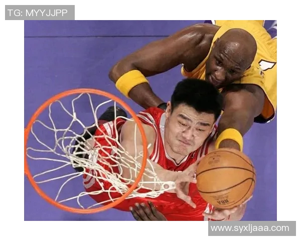 在NBA赛场上与姚明重逢的感动时刻与篮球传奇的回忆 在NBA赛场上与姚明重逢的感动时刻与篮球传奇的回忆