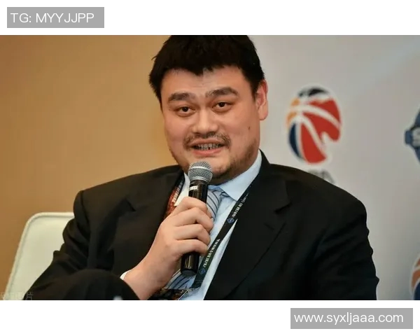 罗德曼与姚明的世纪对决:篮球巨星的身高与技巧之争 罗德曼与姚明的世纪对决:篮球巨星的身高与技巧之争