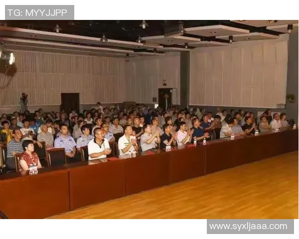 珍贵足球明星合影照片高清收藏记录历史瞬间的精彩时刻与激情岁月 珍贵足球明星合影照片高清收藏记录历史瞬间的精彩时刻与激情岁月