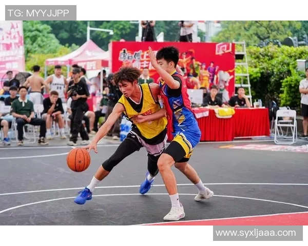 云南篮球全明星赛精彩对决比分揭晓球员表现引发热议与期待 云南篮球全明星赛精彩对决比分揭晓球员表现引发热议与期待